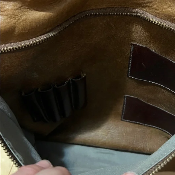 Roots Brown Leather Small Messenger Bag - Picture 9 of 17